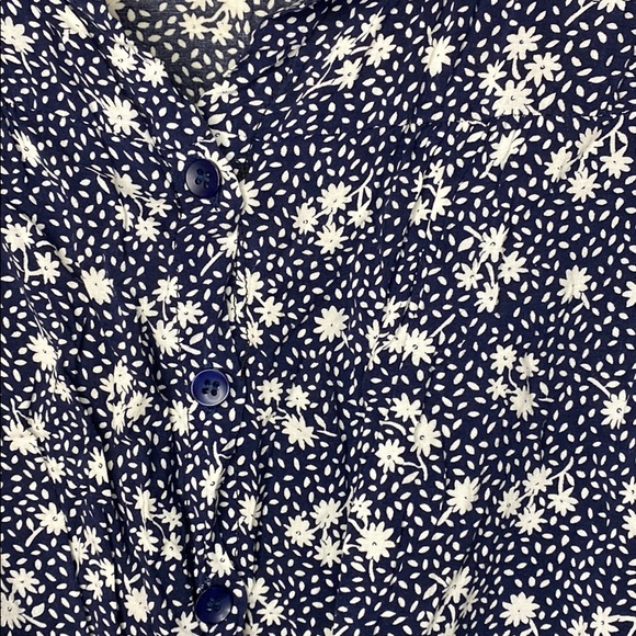 🌺 4 for $25 Cute Floral Dress - Picture 2 of 3